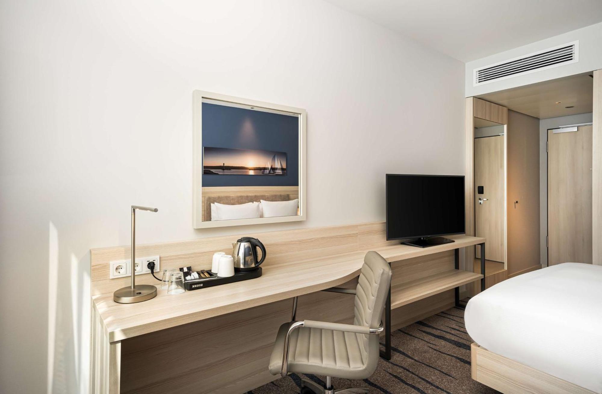 Hampton By Hilton Kiel Hotel Exterior foto